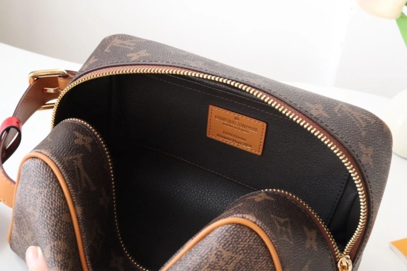 LV Cosmetic Bags 4178H-0130
