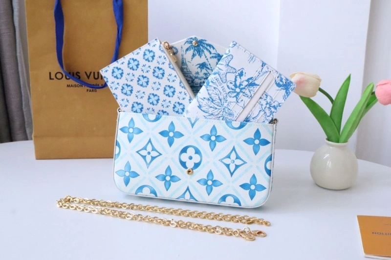 LV Clutch Bags 4178H-0132