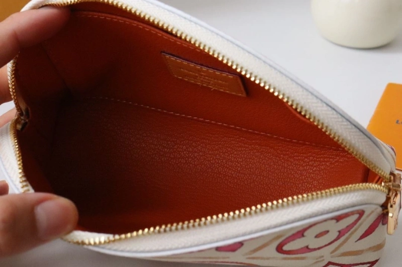 LV Clutch Bags 4178H-0134