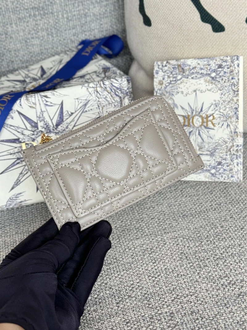 D10r wallets 4180f-0311