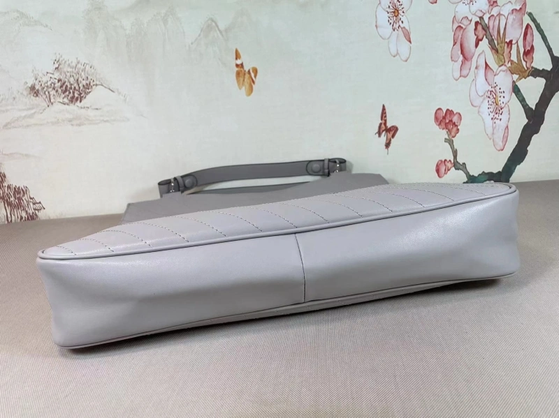 Gvc*1 top handle bags 4186-0136