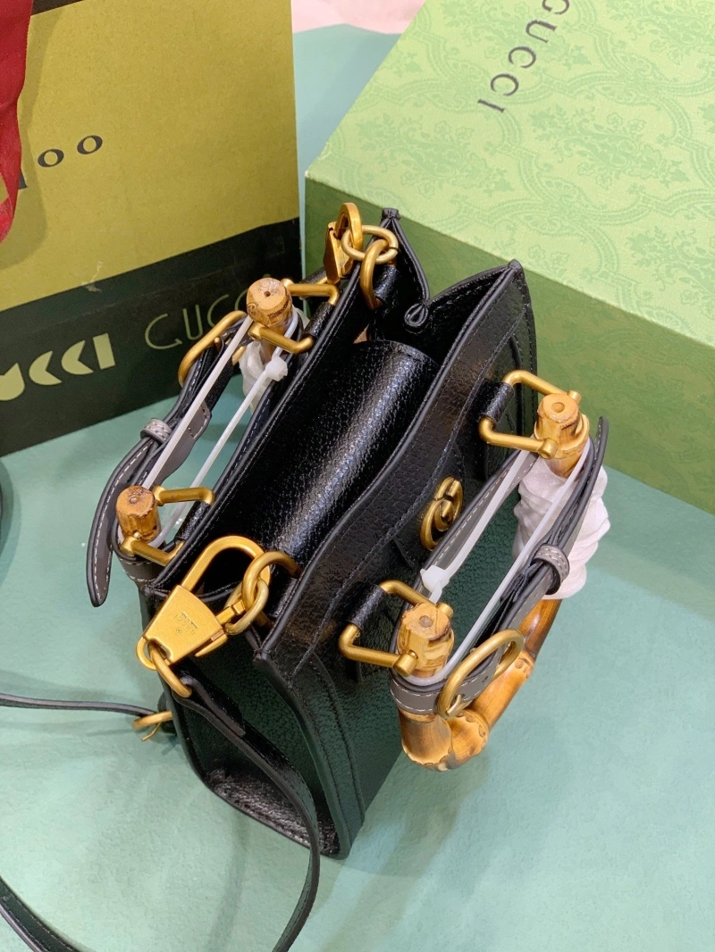Gvc*1 top handle bags 4186-0185