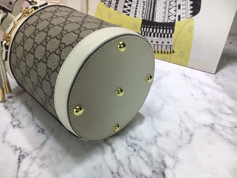 Gvc*1 bucket bags 4186-0393