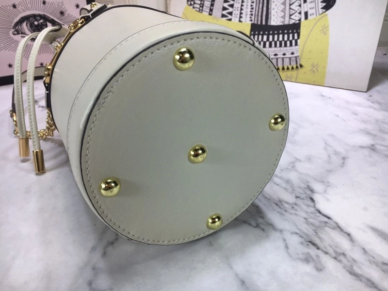 Gvc*1 bucket bags 4186-0396