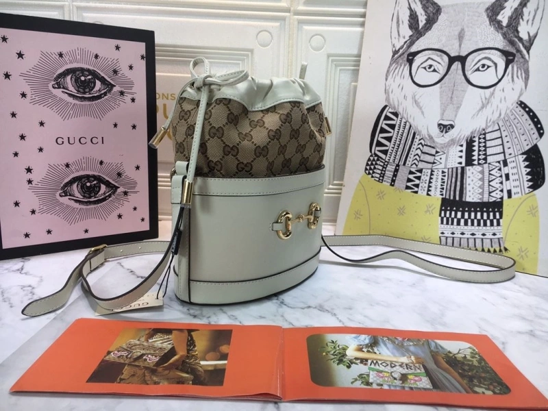 Gvc*1 bucket bags 4186-0478