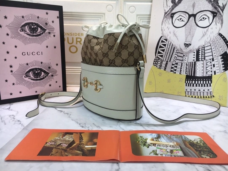 Gvc*1 bucket bags 4186-0478