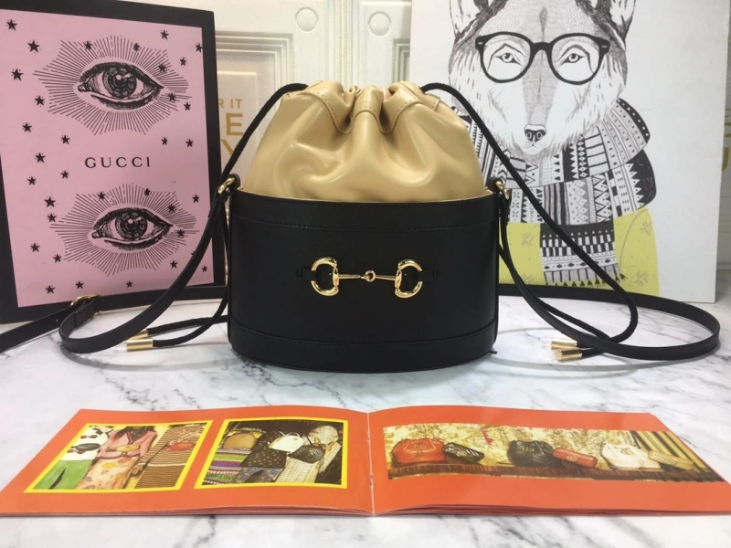 Gvc*1 bucket bags 4186-0481