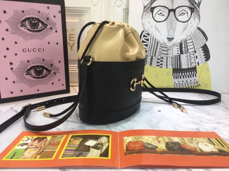 Gvc*1 bucket bags 4186-0481