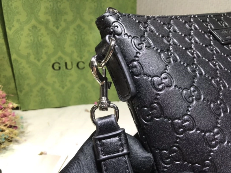 Gvc*1 clutch bags 4186-0561