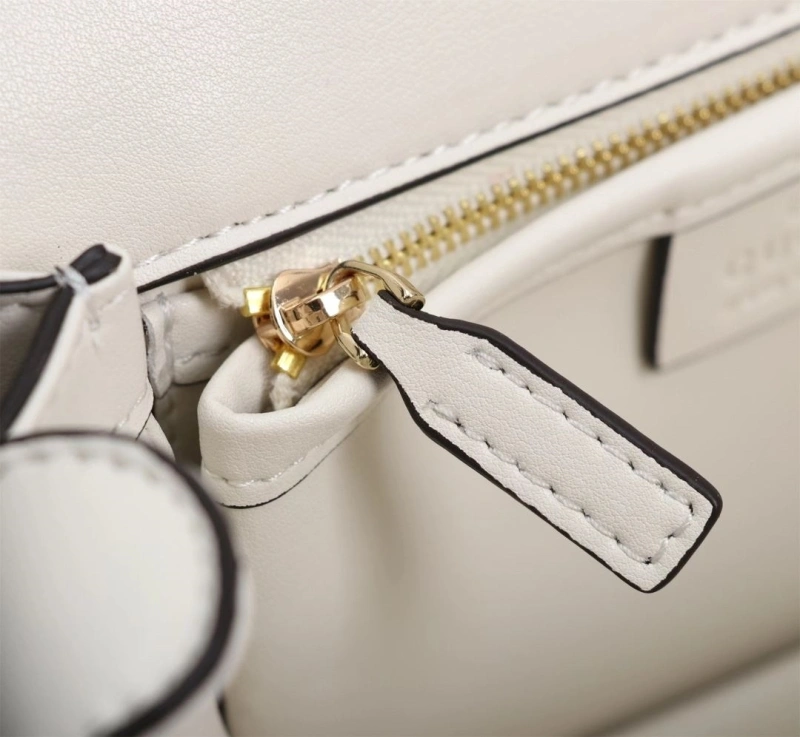 Gvc*1 top handle bags 4186-0694