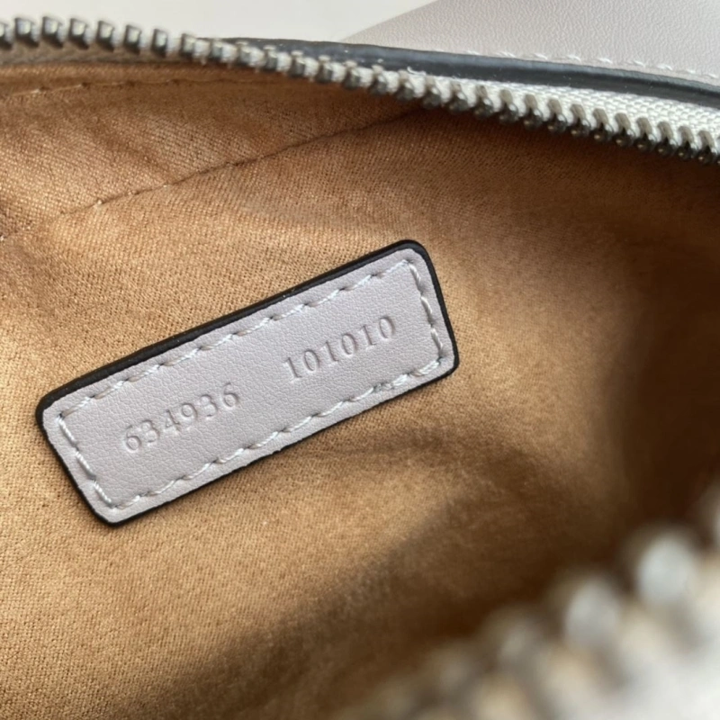 Gvc*1 satchel bags 4189a-0033