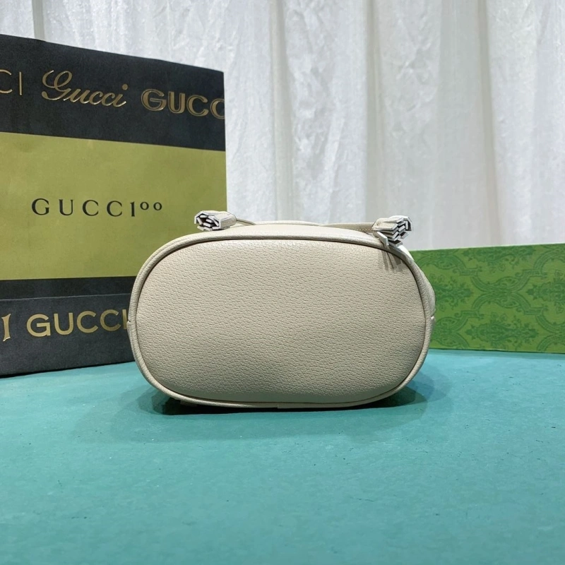 Gvc*1 backpacks 4189a-0129