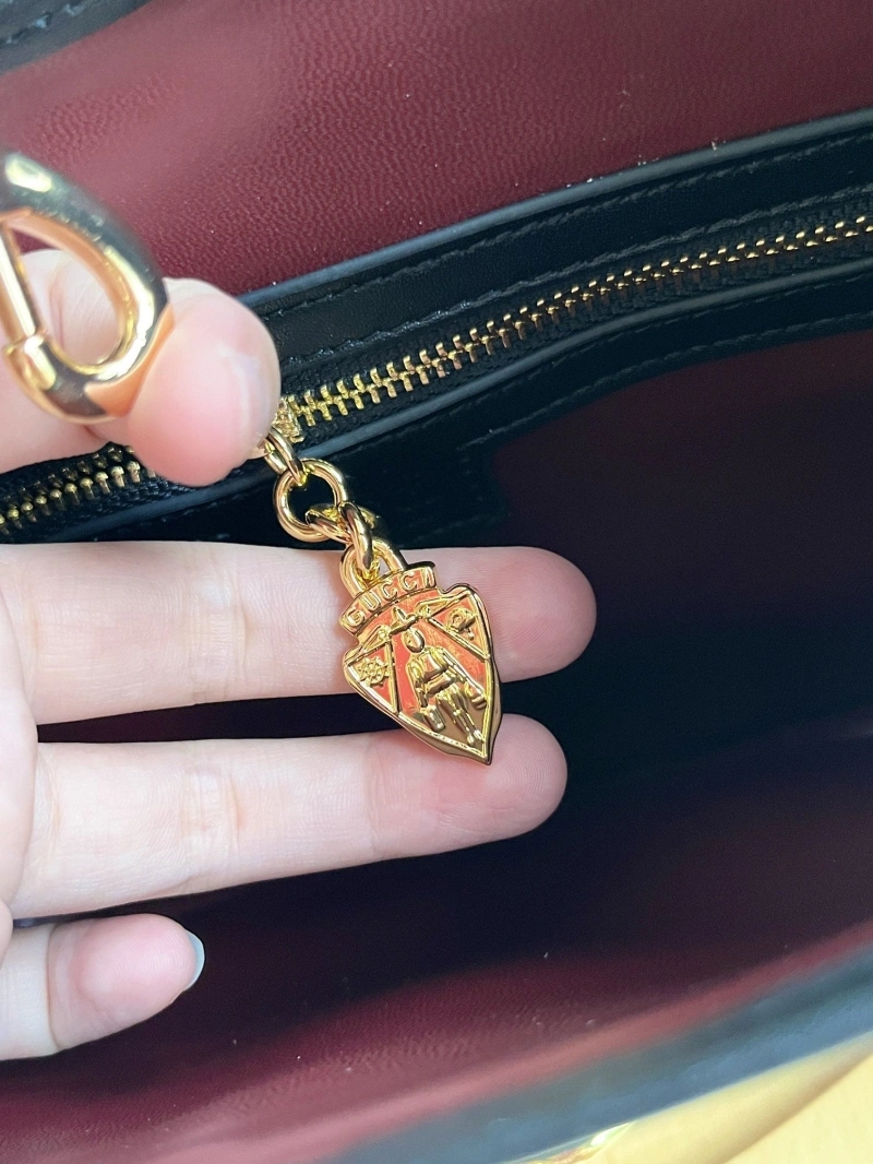 Gvc*1 top handle bags 4189a-0150