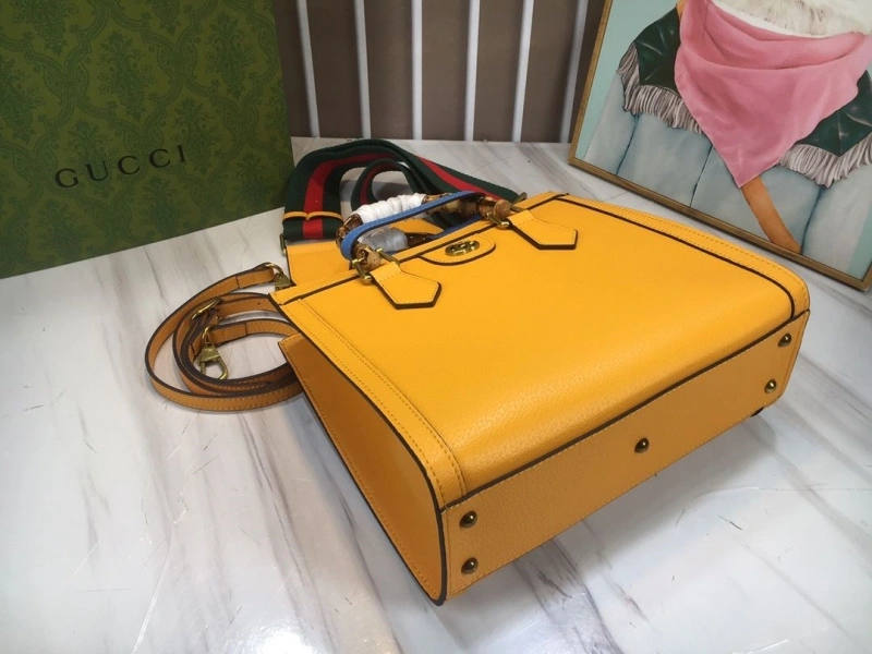 Gvc*1 top handle bags 4189a-0337