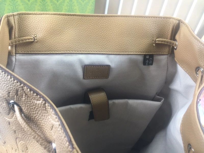 Gvc*1 backpacks 4189a-0757