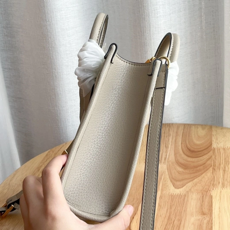 Gvc*1 top handle bags 4189a-1127