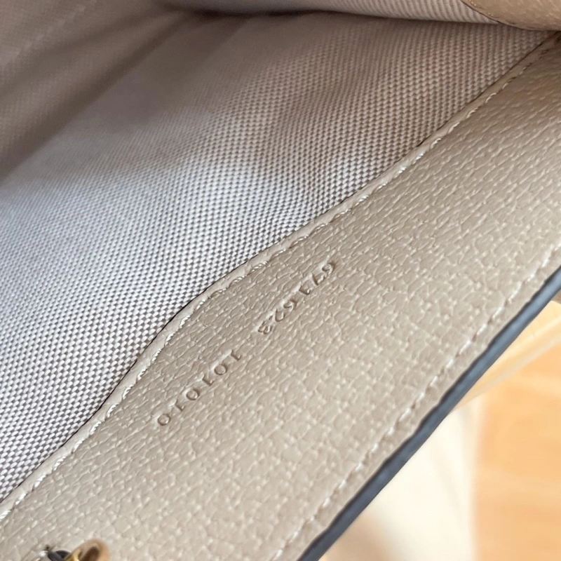 Gvc*1 top handle bags 4189a-1127