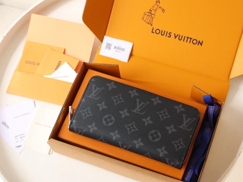 LV Wallets 4192A-0047