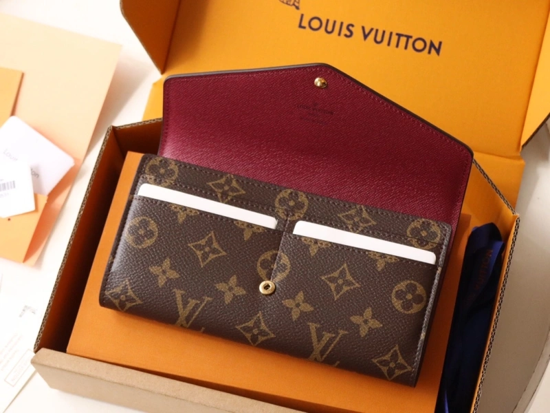 LV Wallets 4192A-0069