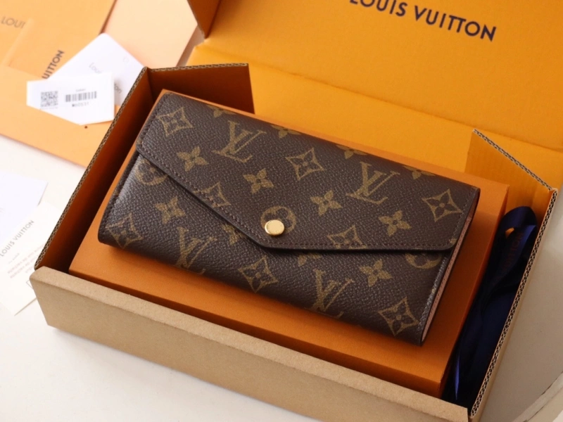 LV Wallets 4192A-0070