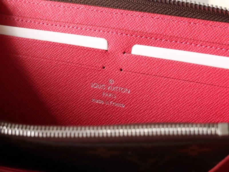 LV Wallets 4192A-0073