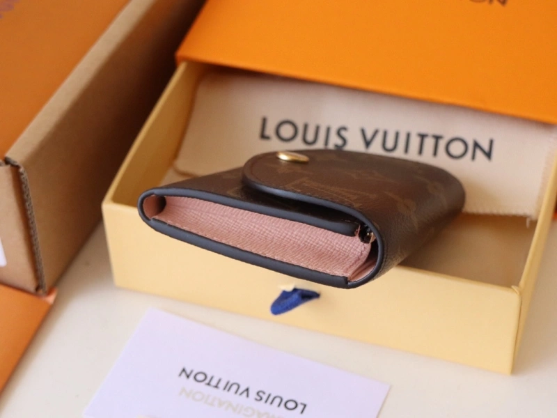 LV Wallets 4192A-0095