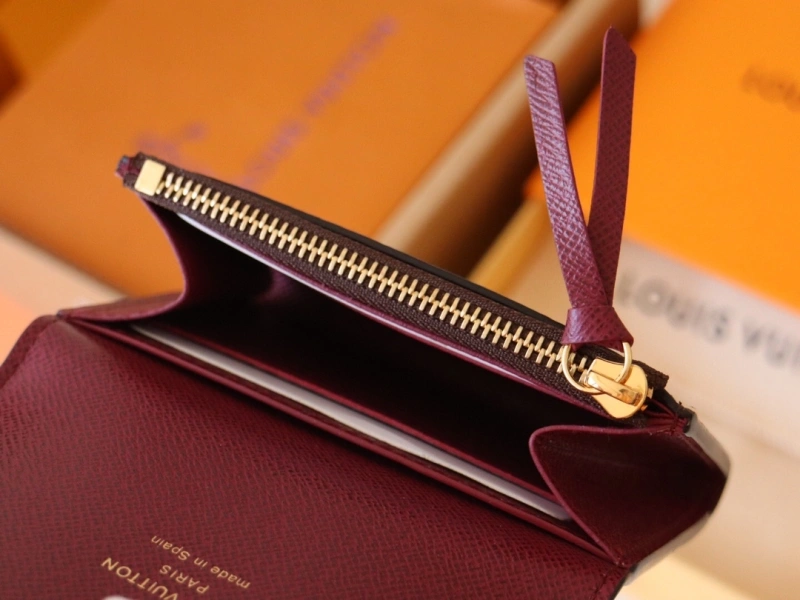 LV Wallets 4192A-0096