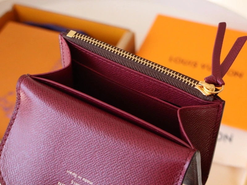 LV Wallets 4192A-0096