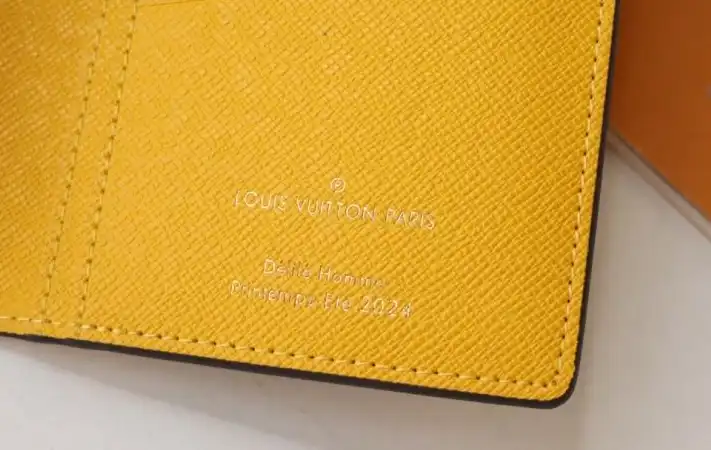 LV Wallets 4192D-0004