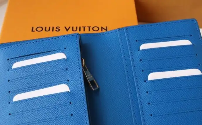 LV Wallets 4192D-0005