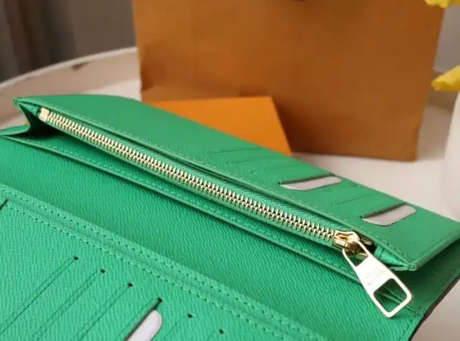 LV Wallets 4192D-0006