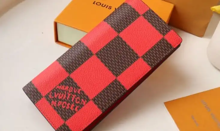 LV Wallets 4192D-0007