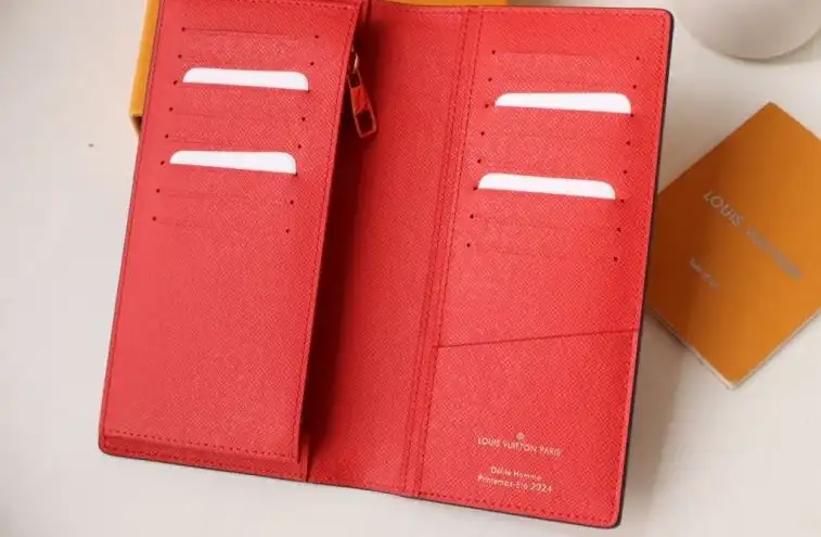 LV Wallets 4192D-0007