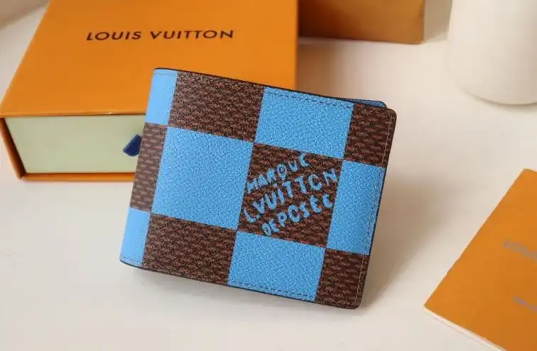 LV Wallets 4192D-0008