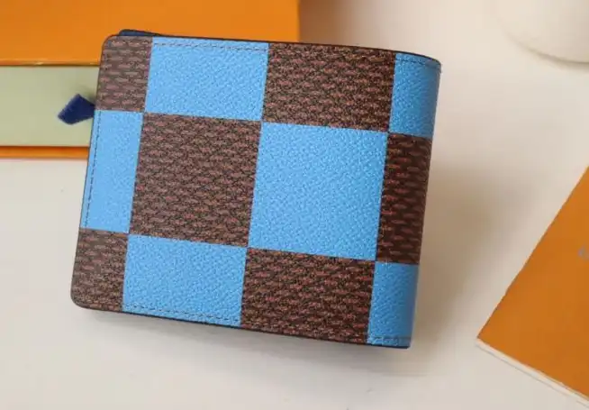 LV Wallets 4192D-0008