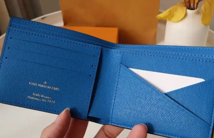 LV Wallets 4192D-0008