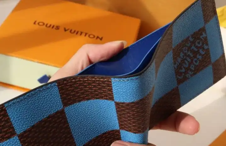 LV Wallets 4192D-0008