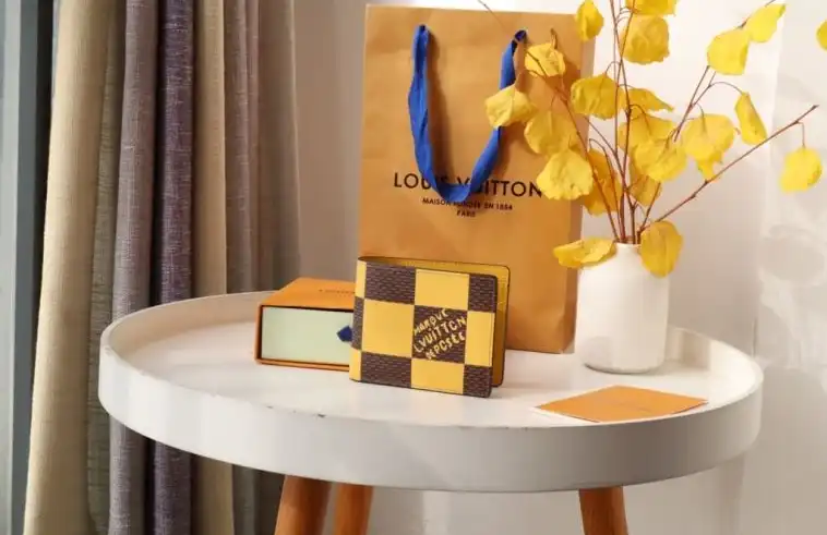 LV Wallets 4192D-0009
