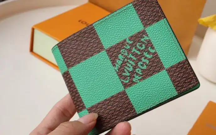 LV Wallets 4192D-0011