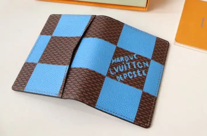 LV Wallets 4192D-0012
