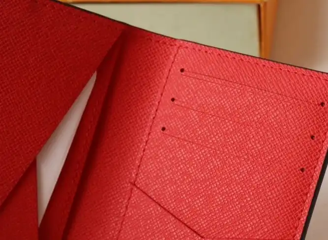 LV Wallets 4192D-0013