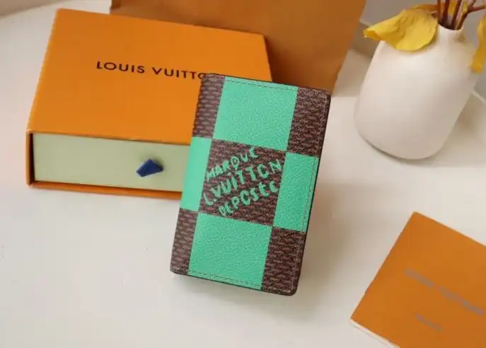 LV Wallets 4192D-0015