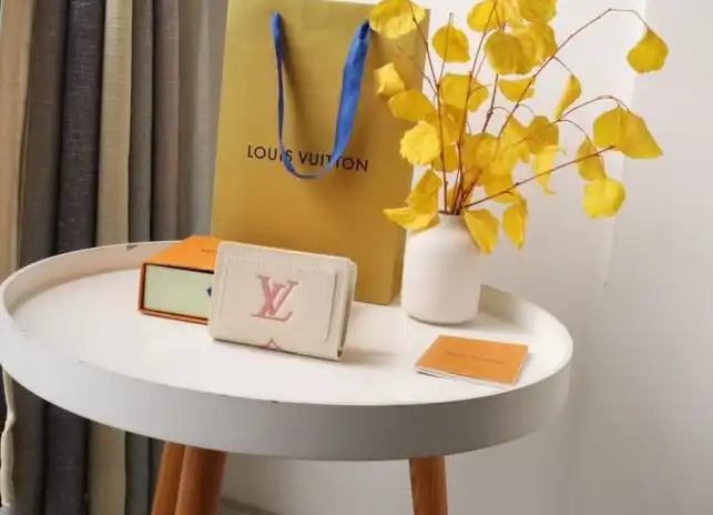 LV Wallets 4192D-0016
