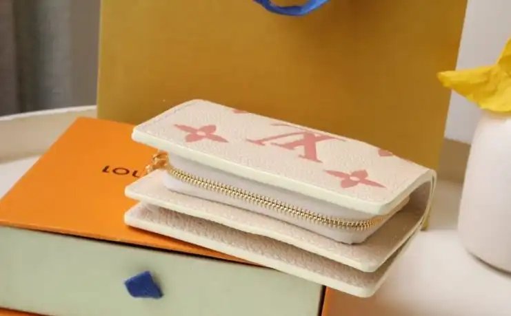 LV Wallets 4192D-0016