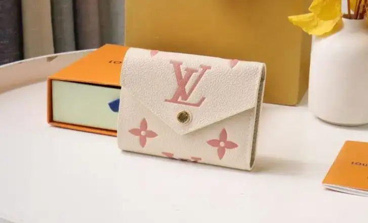 LV Wallets 4192D-0017