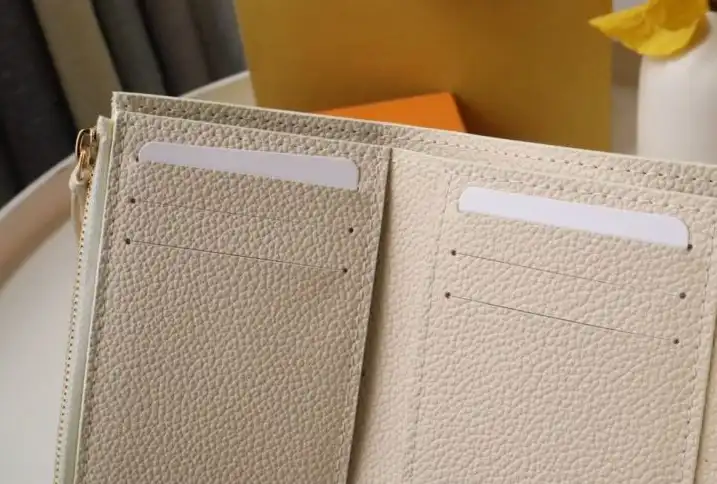 LV Wallets 4192D-0017