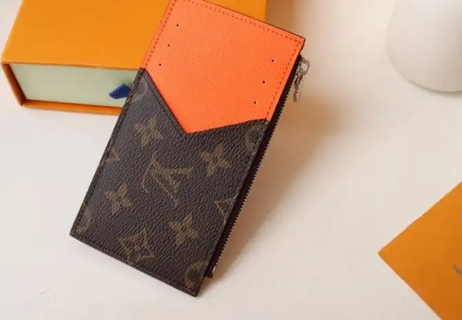 LV Wallets 4192D-0027