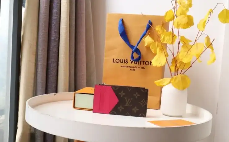 LV Wallets 4192D-0028