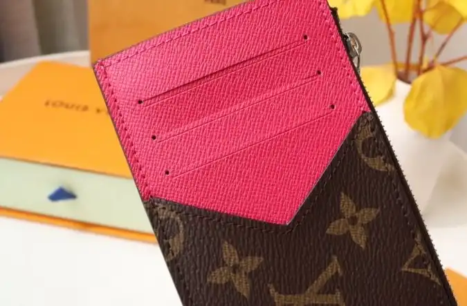 LV Wallets 4192D-0028