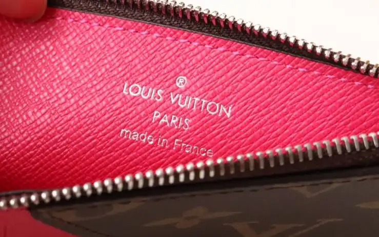 LV Wallets 4192D-0028